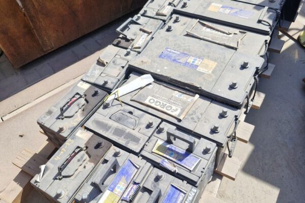 Lot-4 Batteries Lot-4 Batteries